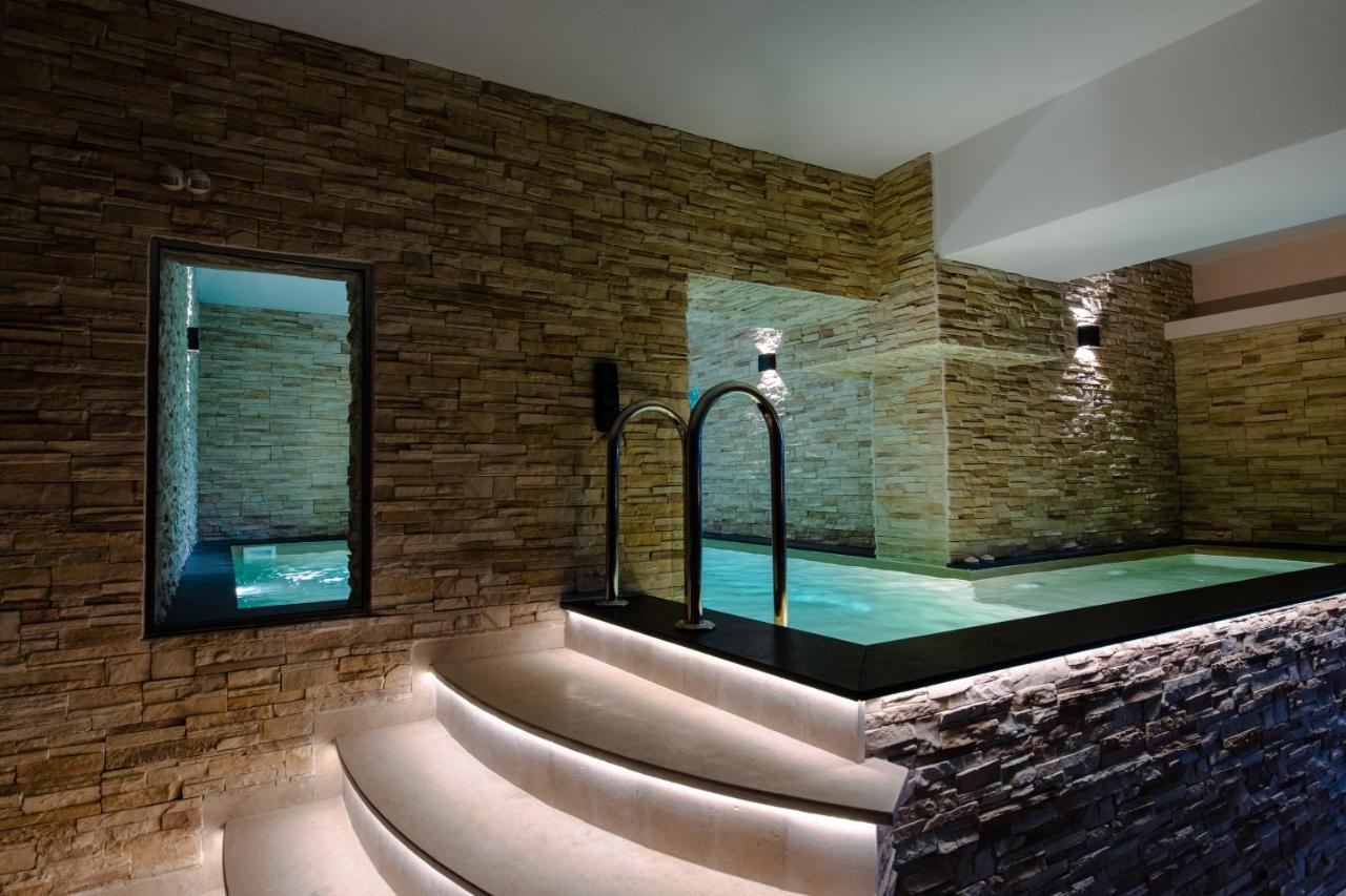 Villa Mairi - 2 Private Pools & Game Room Near Athens Salamis Exterior photo